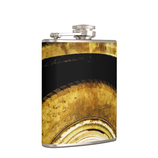  oud wiel van klassieke auto heupfles (Rechts)