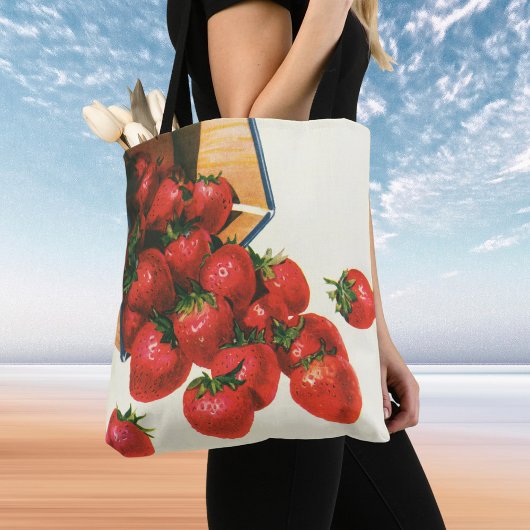 Oude aardbeien in mand, voedsel fruit bessen tote bag
