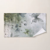 Oude Abstracte Vlinders Bloemen Ontwerp 401 Bad Handdoek (Handdoek)
