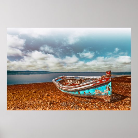 Oude Aiola. Traditionele Portugese boot op het str Poster (Voorkant)