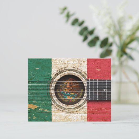 Oude akoestische gitaar met Mexicaanse vlag Briefkaart (Staand voorkant)