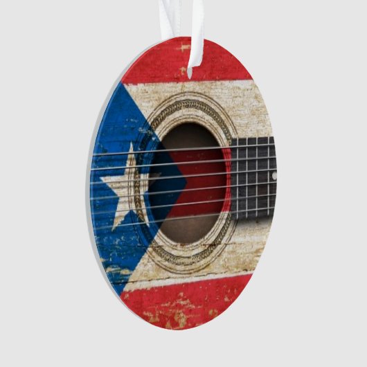 Oude akoestische gitaar met Puerto Rico Flag Ornament (voorkant)