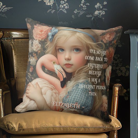Oude Alice in Wonderland met Roze Flamingo Kussen