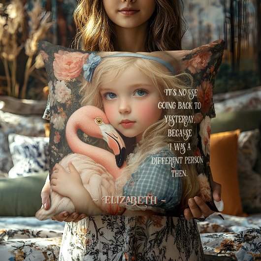 Oude Alice in Wonderland met Roze Flamingo Kussen