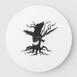 Oude angstaanjagende boom Halloween Grote Klok