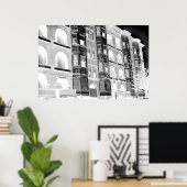 Oude appartementengebouwen Z/W - negatief Poster (Thuiskantoor)