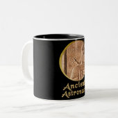 Oude astronauten tweekleurige koffiemok (Voorkant links)