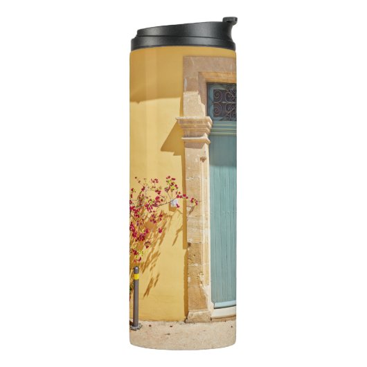 Oude authentieke groene deuren in Nicosia Cyprus Thermosbeker (Gedraaid links)