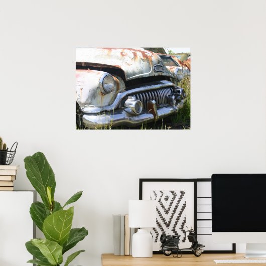 Oude auto in een Junkyard Poster (Thuiskantoor)