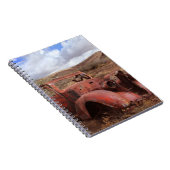 Oude auto in woestijnlandschap notitieboek (Rechterzijde)