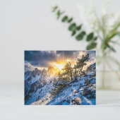 Oude bergden in dramatisch winterlicht briefkaart (Staand voorkant)