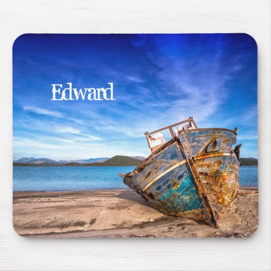 Oude blauwe boot bij het strand muismat (Voorkant)