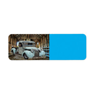 Oude Blauwe Truck Landelijke Schuur Etiket
