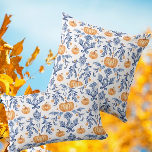 Oude Blauwe Witte Herfst Oranje Pompoenen Kussen (Blue white and orange chinoiserie pillows for your autumn décor!)