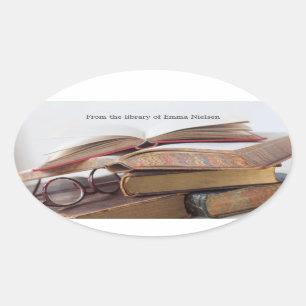Oude boeken met bril ovale sticker
