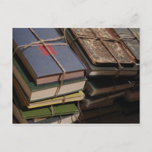 Oude boekenstapel briefkaart
