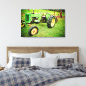 Oude boerderijen trekker op canvas afdruk (Insitu (Slaapkamer))