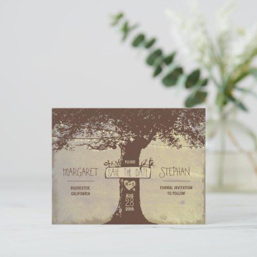 Oude boom- en tekenreekslampjes slaan de datum bri aankondigingskaart (Staand voorkant)