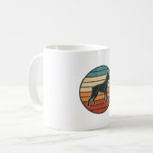 Oude Boxer Hond Zonsondergang Gravure Vector Ontwe Koffiemok (Voorkant links)