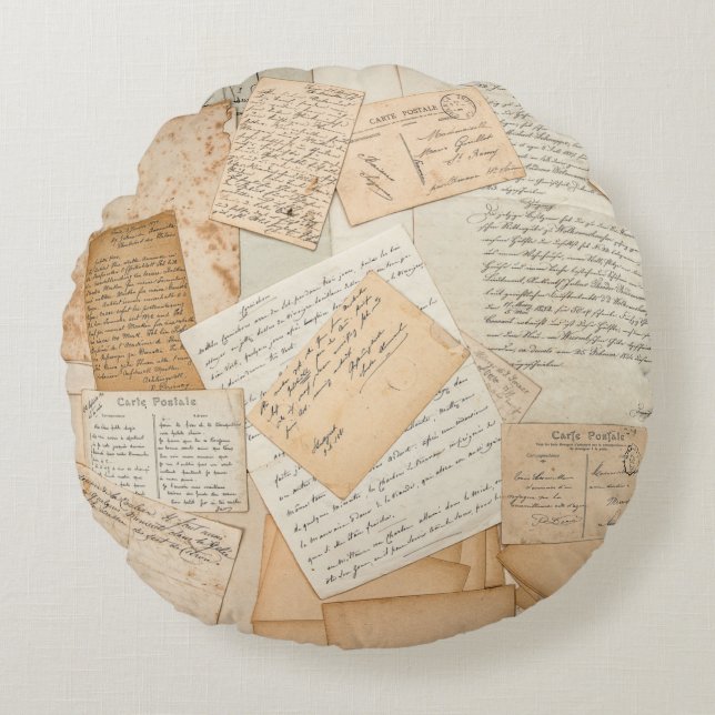 Oude brieven, handtekeningen,  briefkaarten, e rond kussen (Voorkant)