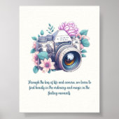 Oude Camera met Bloemen en Citaat Poster (Voorkant)