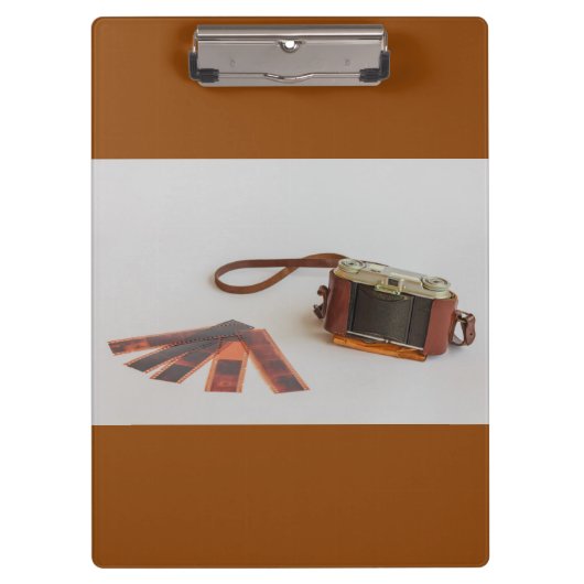 oude camera met negatief op klembord (Voorkant)