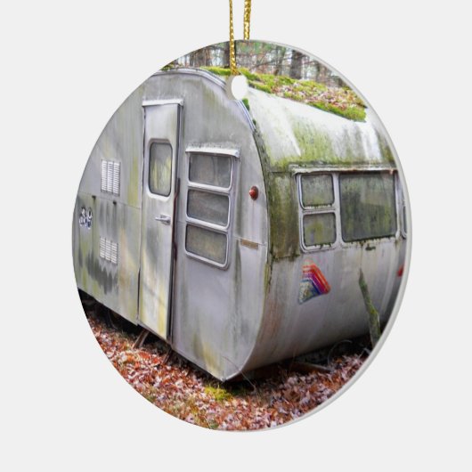 Oude camper in Bos Keramisch Ornament (Links)