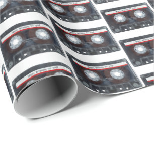 Oude cassette met Happy Birthday-tekst Cadeaupapier