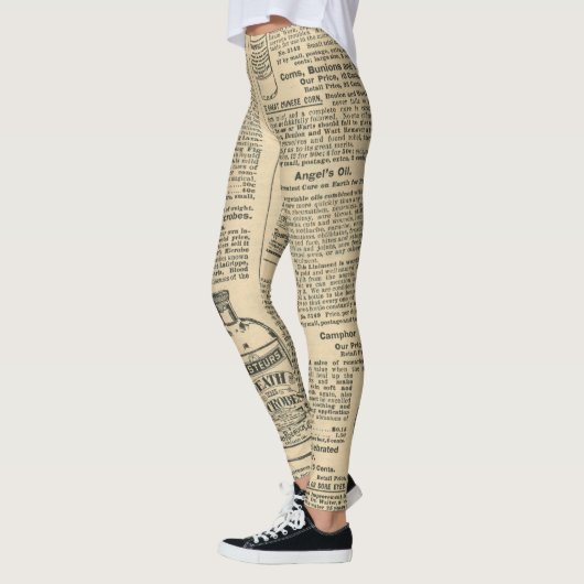 Oude  catalogus krantenontwerp leggings (Links)
