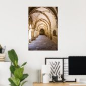 Oude Cathedraal Cloister Walkway Poster (Thuiskantoor)