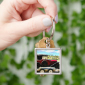 Oude citroenauto op een aanhangwagen in Frankrijk Sleutelhanger (Hand)