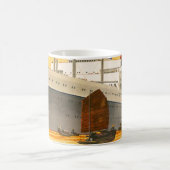 Oude cruiseschip naar het Oosten met jonkboten Koffiemok (Center)