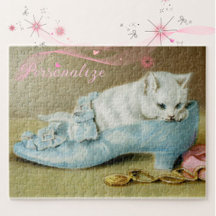 Oude cute witte kat in een blauwe satijnen schoen legpuzzel