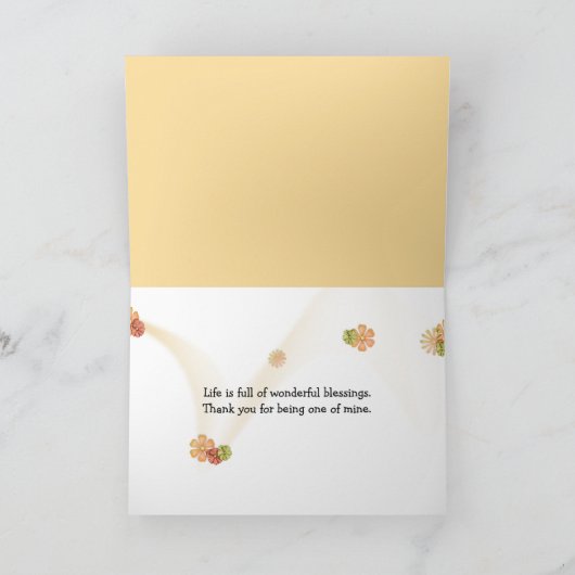 Oude dame leest verjaardagsbrief van vriend kaart (Binnen)