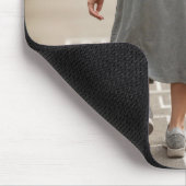 Oude dame speelt hopscotch muismat (Hoek)