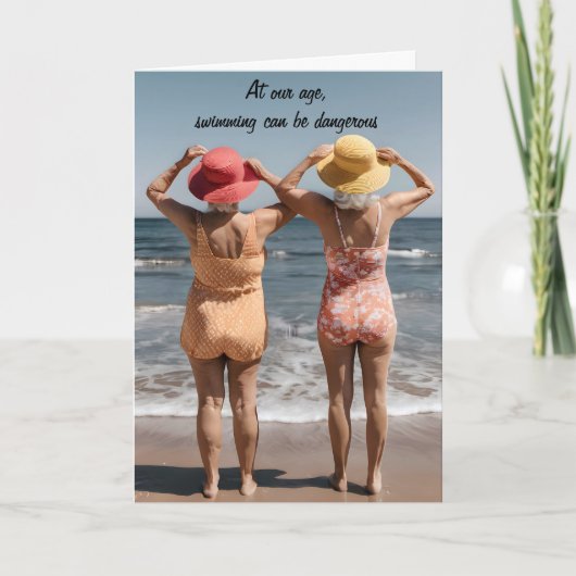 Oude dames op het strand verjaardag kaart (Voorkant)