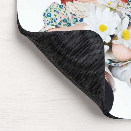 oude domme pop met dappersen muismat (Hoek)