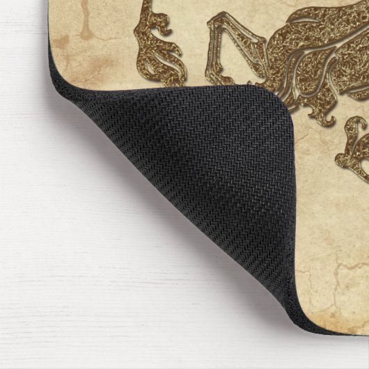 Oude Draak van de Wereld over het effect van het Muismat (Hoek)