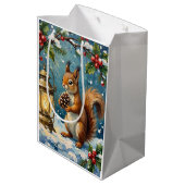 Oude eekhoorn met kerstlantern winter medium cadeauzakje (Achterkant Gekanteld)