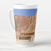 Oude Egypte Hatshepsut Deir Bahri tempel Luxor Latte Mok (Linkerhoek)