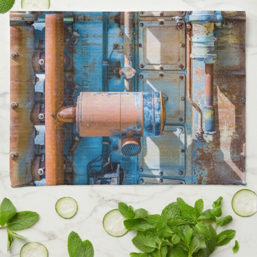 Oude en roestachtige atlas Imperial diesel engine  Theedoek (Gevouwen)