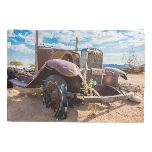 Oude en verlaten auto #3 in Solitaire, Namibië Kussensloop (Achterkant)