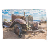 Oude en verlaten auto #3 in Solitaire, Namibië Kussensloop (Voorkant)