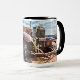 Oude en verlaten auto #3 in Solitaire, Namibië Mok