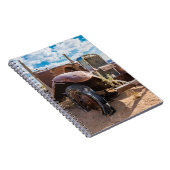 Oude en verlaten auto #3 in Solitaire, Namibië Notitieboek (Rechterzijde)