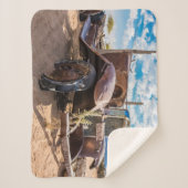 Oude en verlaten auto #3 in Solitaire, Namibië Sherpa Deken (Voorkant)