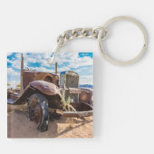 Oude en verlaten auto #3 in Solitaire, Namibië Sleutelhanger (Achterkant)