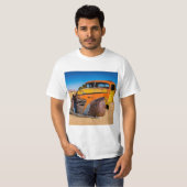 Oude en verlaten auto in Solitaire, Namibië T-shirt (Voorkant volledig)