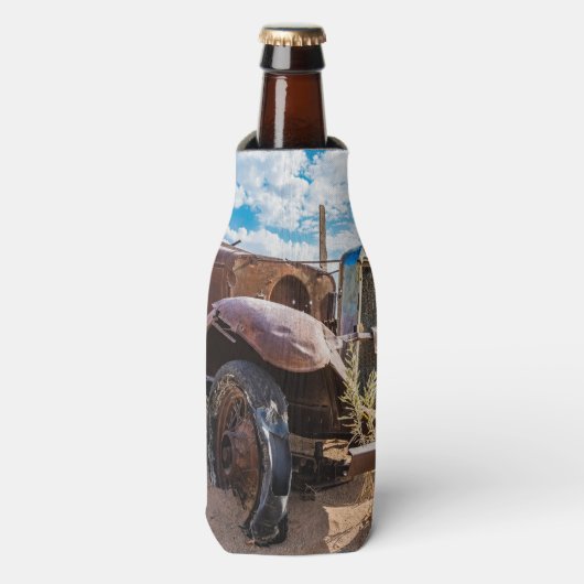 Oude en verlaten auto nr. 3 in de Solitaire koeler (Fles Voorkant)