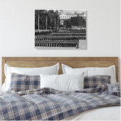 Oude Engelse Garde marcherend in langzaam tempo Canvas Afdruk (Insitu (Slaapkamer))